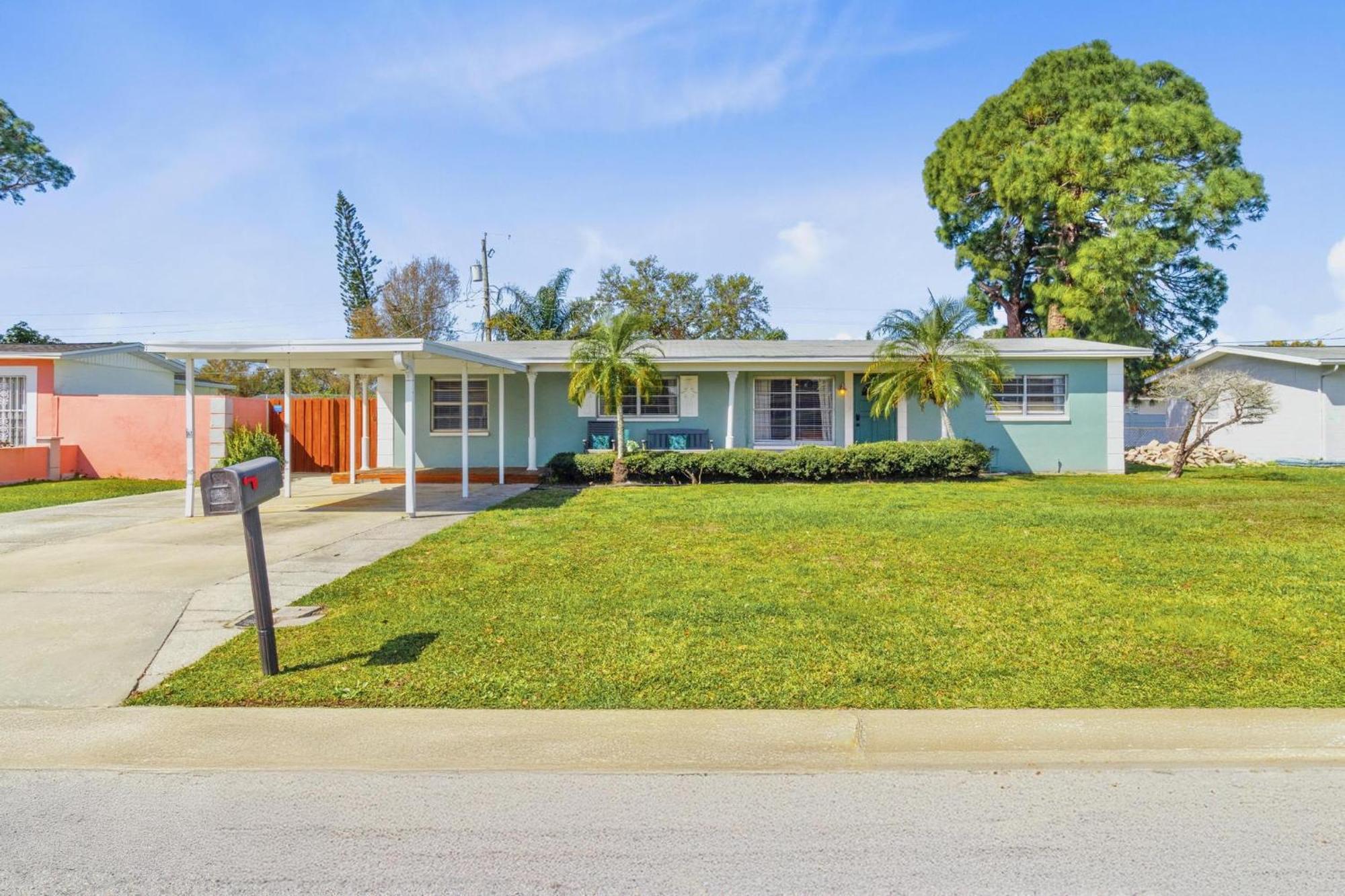 Relaxing Pool Home For Family Getaway Close To Tampa Zoo, Busch Gardens, Restaurants And Shopping! Exterior foto